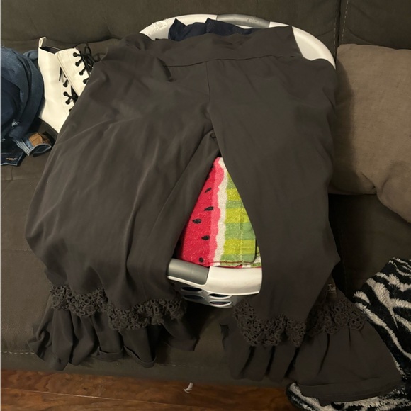 Matilda Jane Capris - Picture 1 of 2